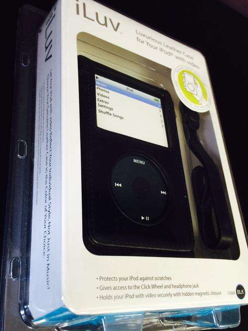 iLuv Luxurious Leather iPod Case i106A "BRAND NEW"